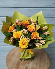 Букет цветов из:  Альстромерии и Розы в Надвоицах