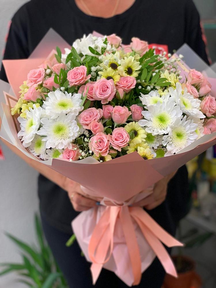 Букет цветов из: Розы и Хризантемы в Надвоицах