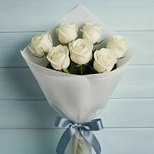 Букет 7 Белых роз Эдлесс Лав в Надвоицах