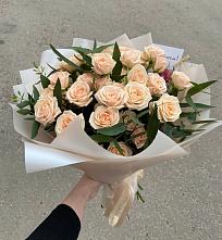 Букет Кремовые розы Латте в Надвоицах