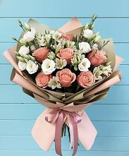 Букет цветов из:  Розы, Альстромерии и Лизиантусы в Надвоицах
