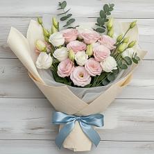 Букет цветов из:  Лизиантусы в Надвоицах