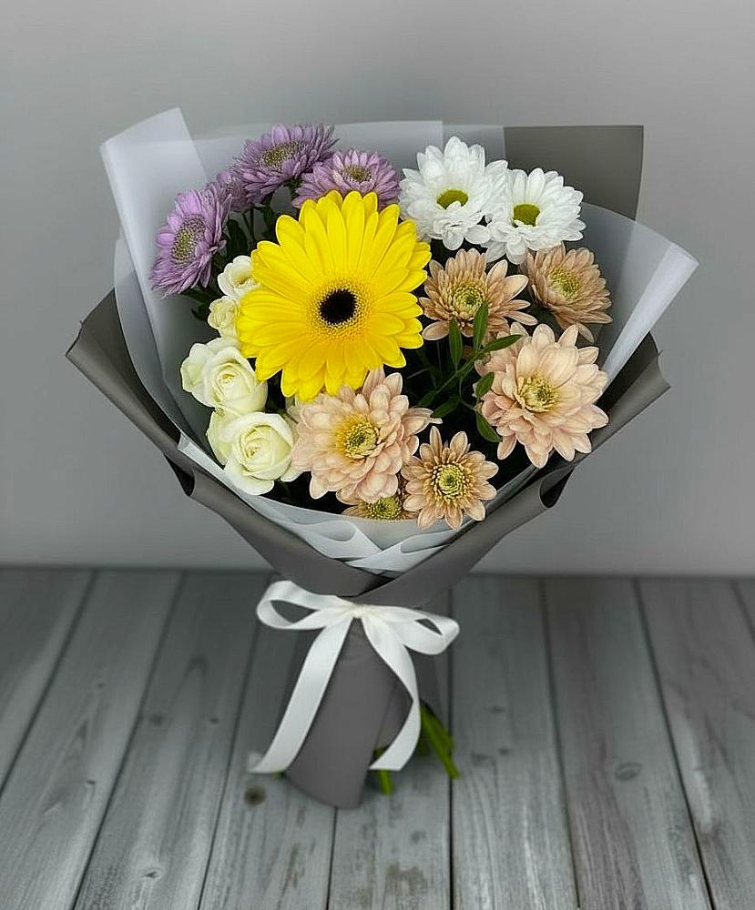 Букет цветов из: Розы, Герберы и Хризантемы в Надвоицах