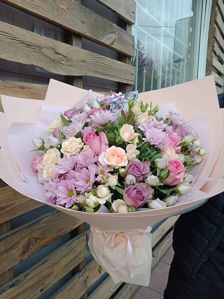 Букет цветов из: Розы и Хризантемы в Надвоицах