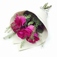 Букет цветов из:  Розы в Надвоицах
