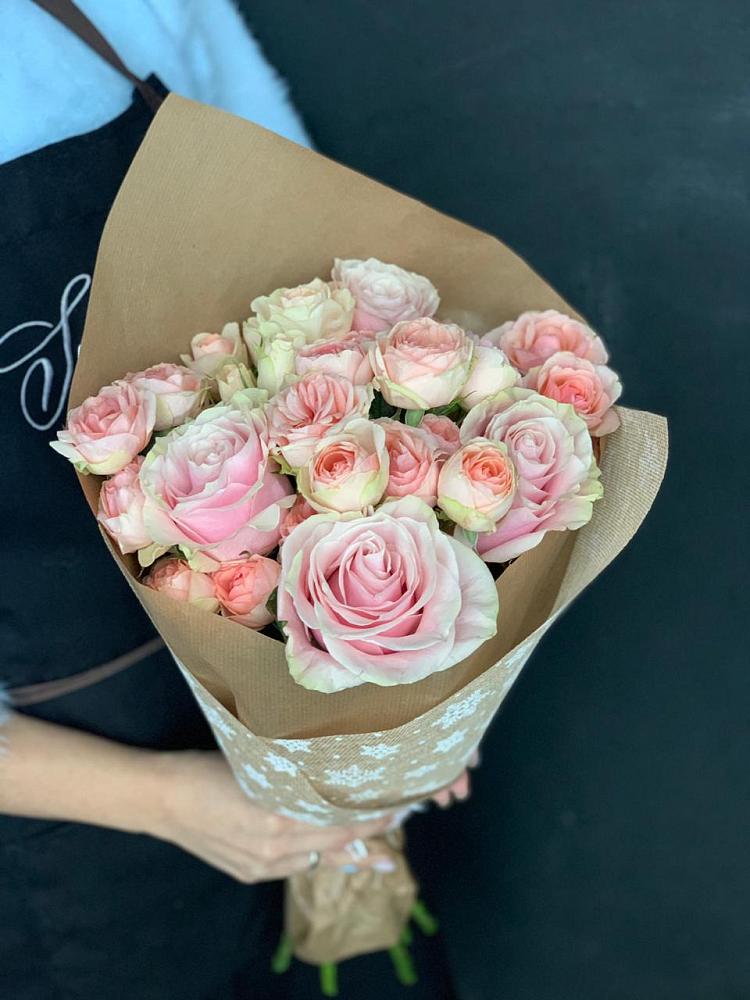 Букет цветов из: Хризантемы и Розы в Надвоицах