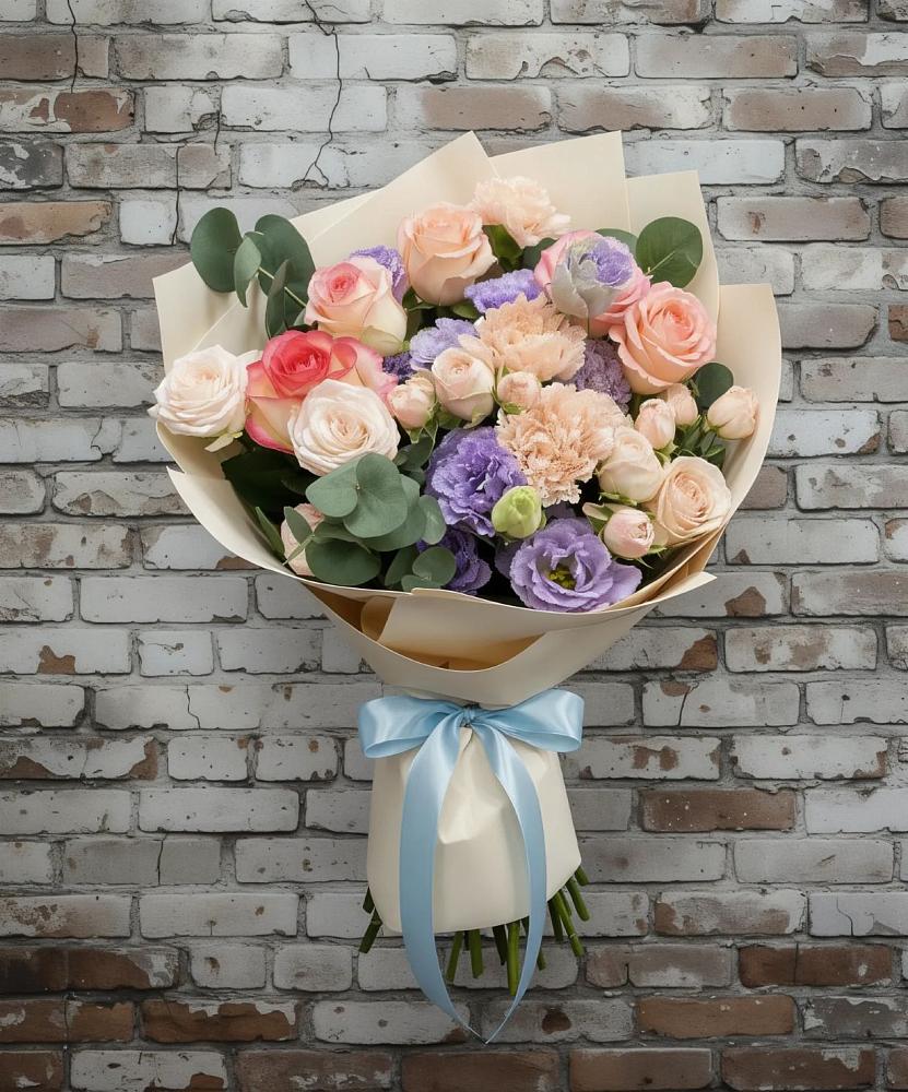 Букет цветов из: Розы, Лизиантусы и Гвоздики в Надвоицах