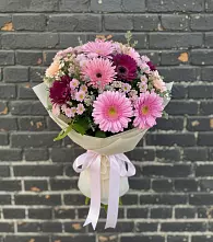 Букет цветов из:  Герберы и Хризантемы #REPLACE_PRED# Надвоицах