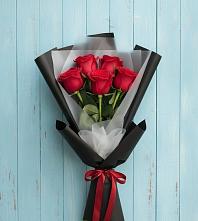 Букет цветов из:  Розы в Надвоицах