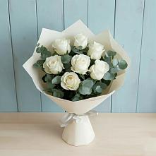 Букет Белые розы в Эвкалипте в Надвоицах