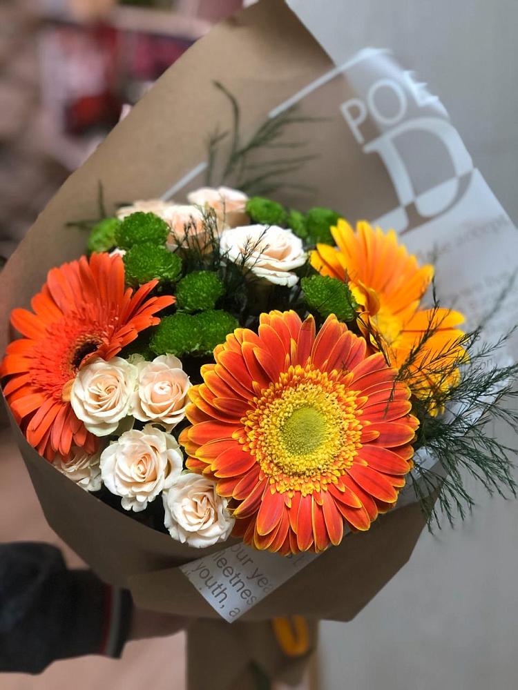 Букет цветов из: Герберы, Хризантемы и Розы в Надвоицах