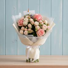 Букет цветов из:  Розы в Надвоицах