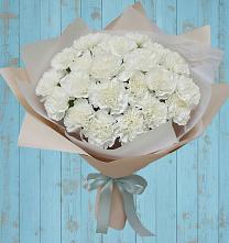 Букет цветов из:  Гвоздики в Надвоицах