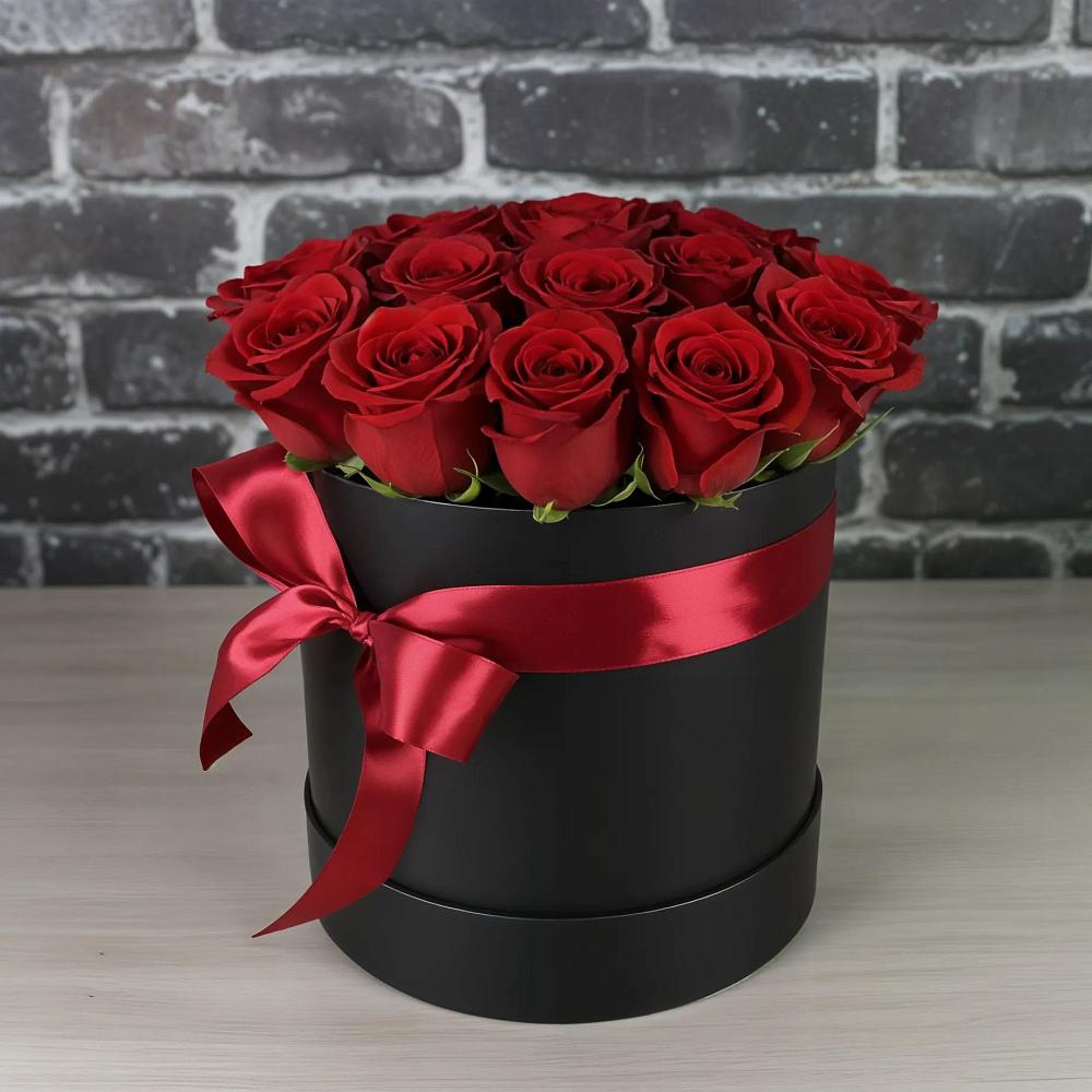 Цветочная композиция из Розы в шляпной коробке в Надвоицах