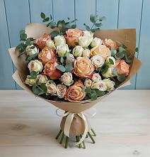 Букет цветов из:  Альстромерии и Розы в Надвоицах